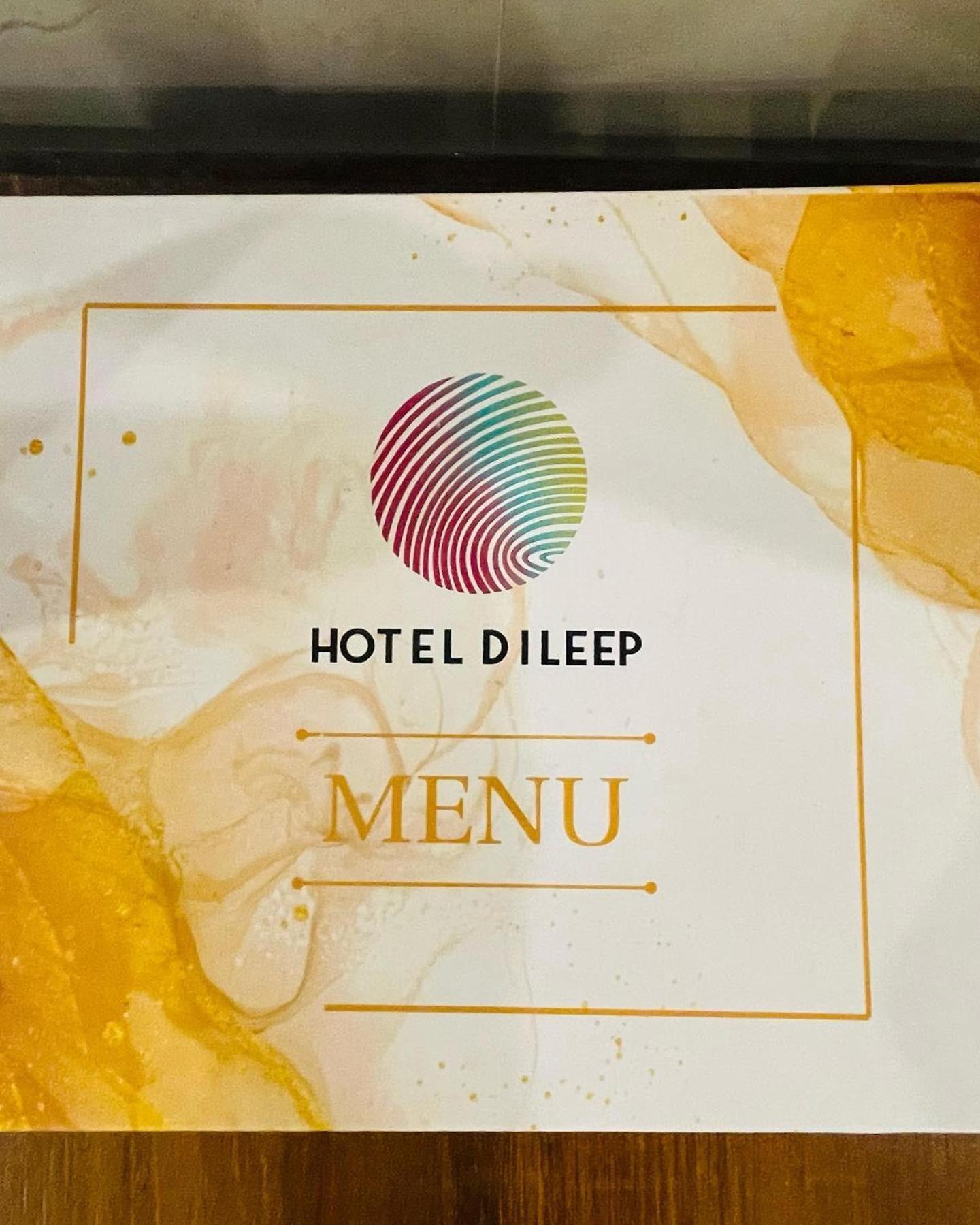 Hotel Dileep42 Lucknow Dış mekan fotoğraf